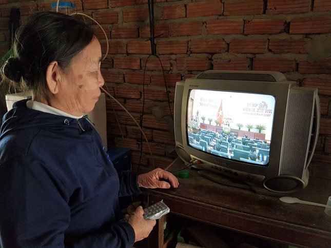 Quyết định của chính phủ về hỗ trợ các hộ nghèo trong lộ trình số hóa Quyết định của chính phủ về hỗ trợ các hộ nghèo trong lộ trình số hóa