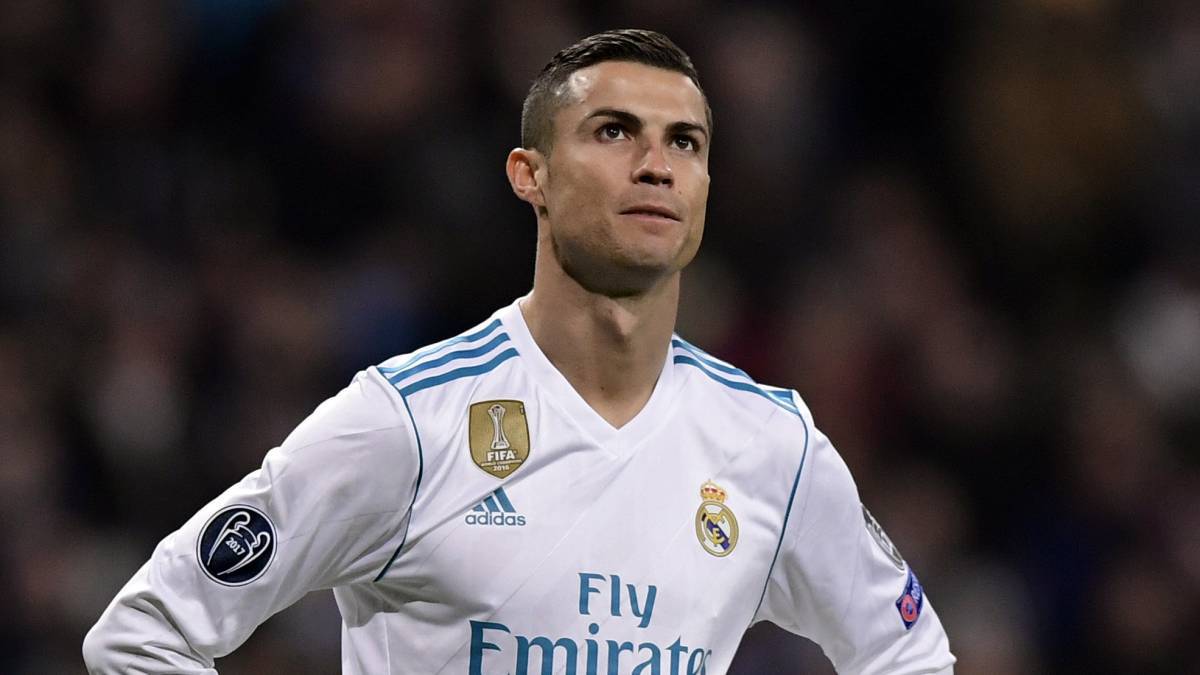 Ronaldo phá mọi kỉ lục của bóng đá thế giới Ronaldo phá mọi kỉ lục của bóng đá thế giới